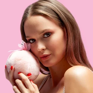 Body Highlighter Puff – Rose Queen